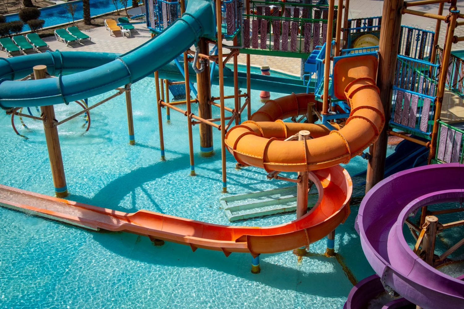 Aqualand Saint-Cyr : horaires, tarifs et attractions à découvrir