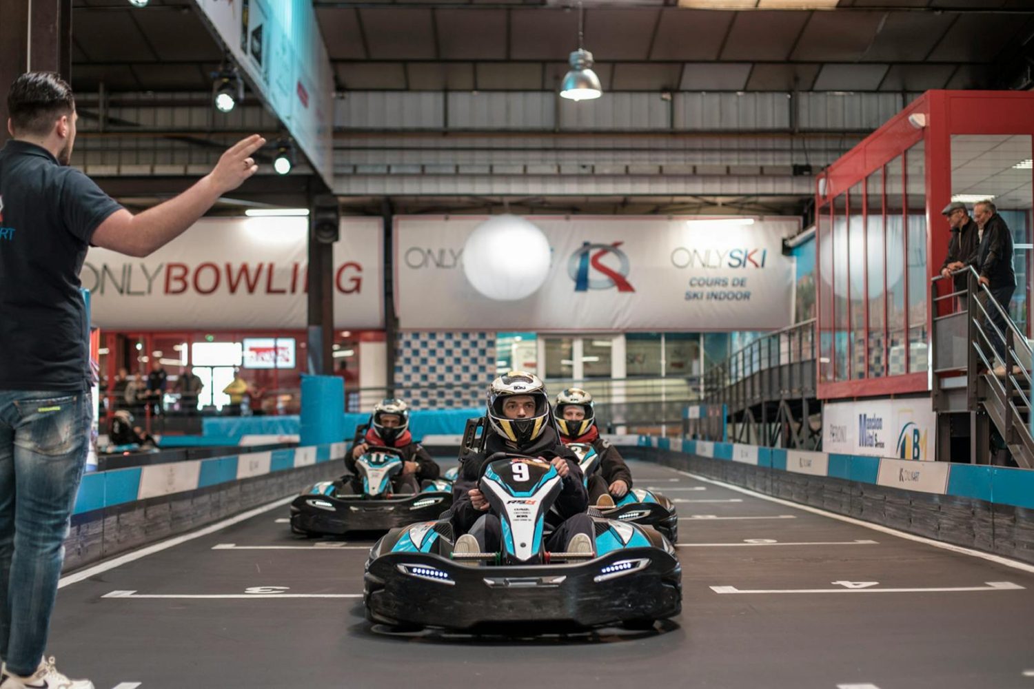 Karting Saint-Etienne : circuits, tarifs et horaires des pistes