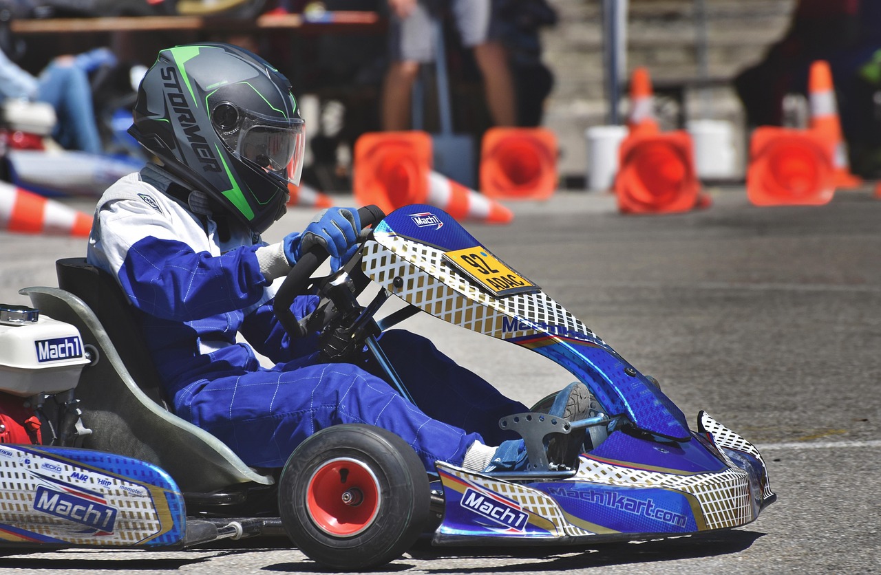 Acheter un kart neuf modèles, — nouveau kart sur circuit de course