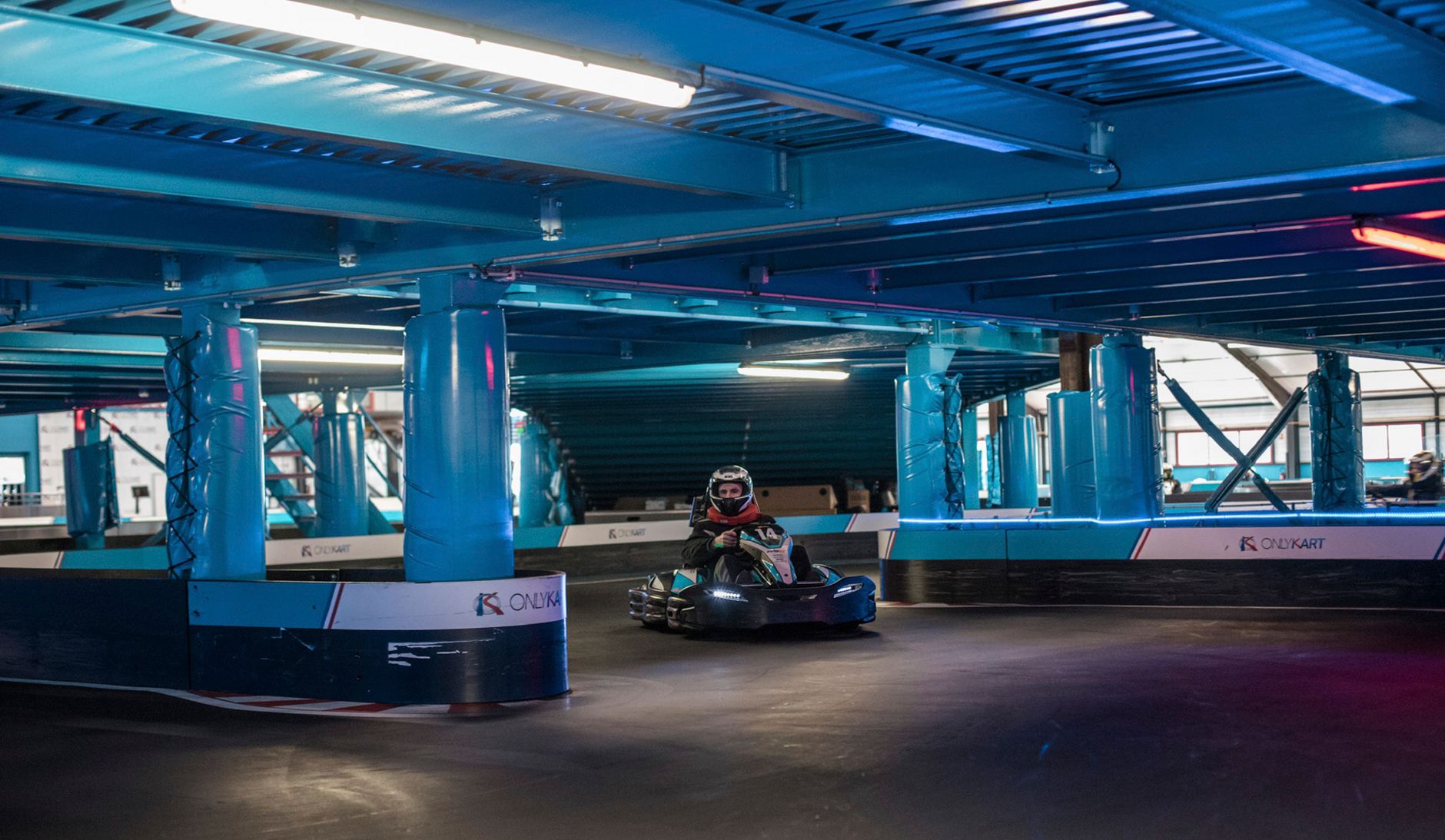 Karting à Bercy 2 (Smile — piste de karting intérieur