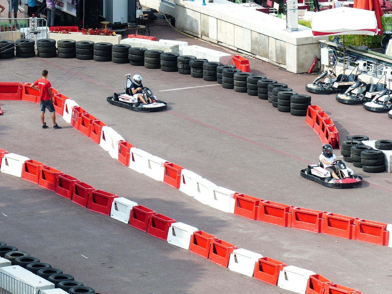 Prix d'un kart neuf adulte, — piste de karting en extérieur